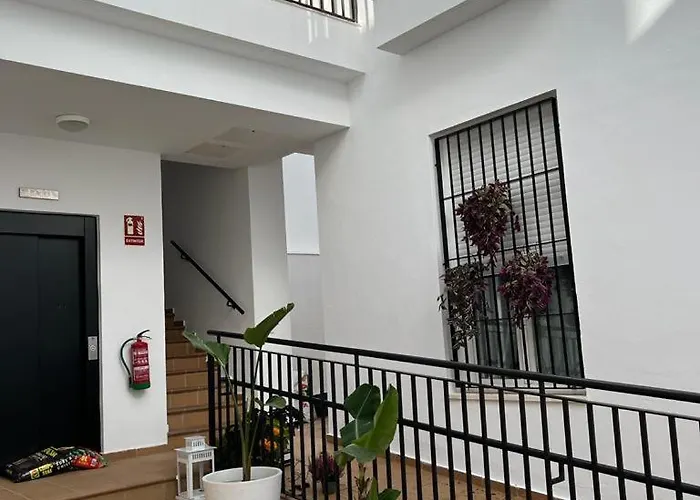 Sherry Viii Parking Gratuito